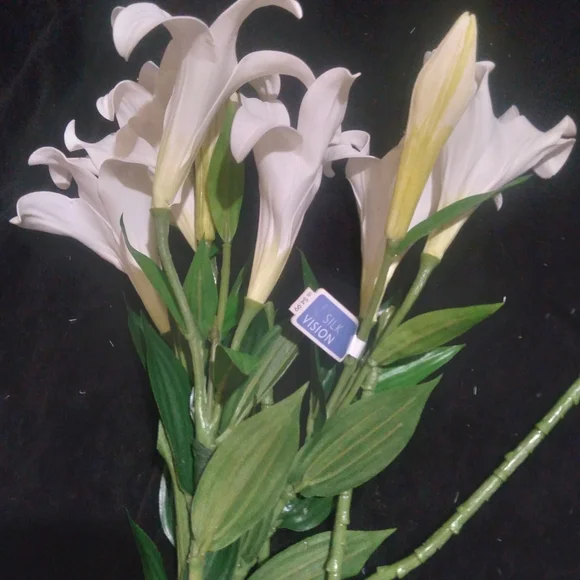 Easter lilies, baby's breath and various other varieties of faux flowers - Picture 2 of 11